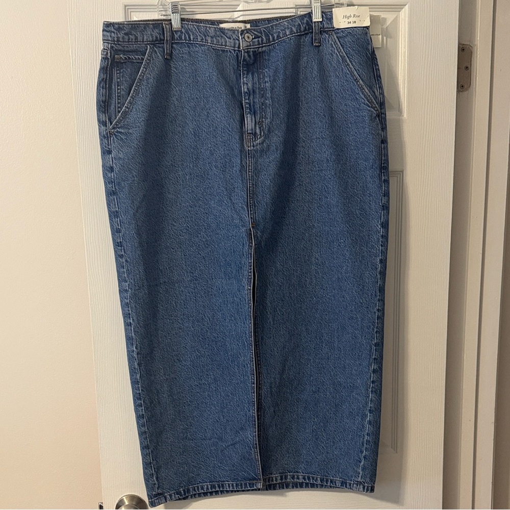 Abercrombie & Fitch High Rise  Denim Midi Skirt with front slit